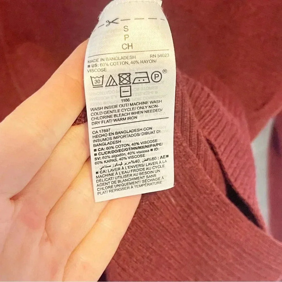 Old Navy red maroon v neck sweater size small - Picture 4 of 9